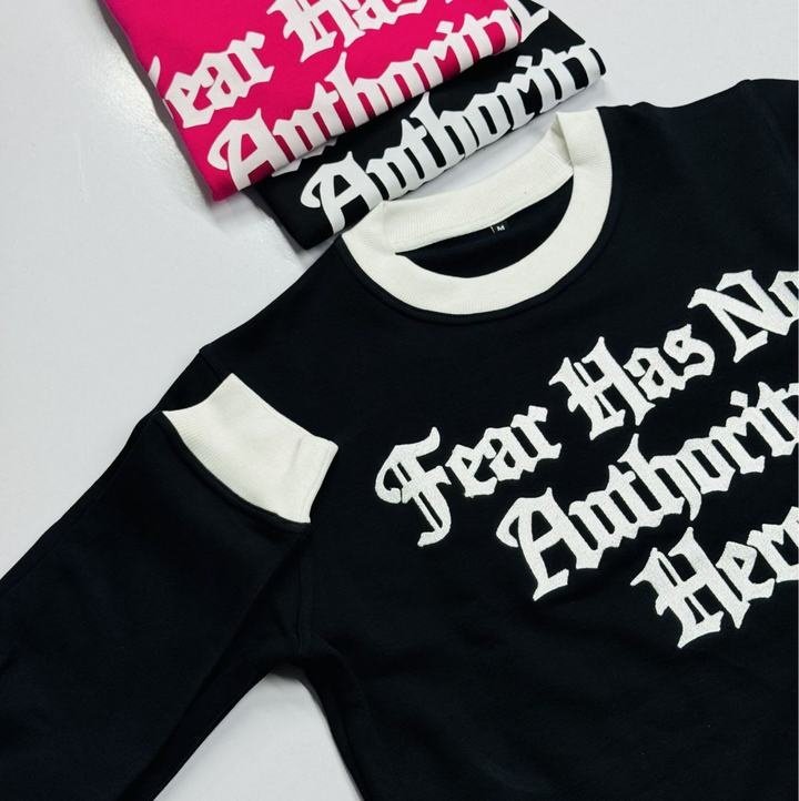 Sweatshirt